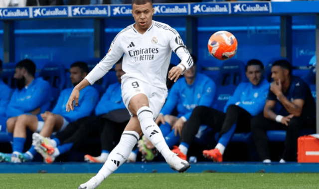 2025年金球奖争夺战态势：登贝莱领先、姆巴佩落后