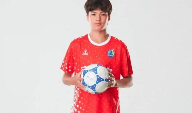 15岁小将加盟西甲劲旅梯队，国少射手旅欧进16球，董路青训出成果