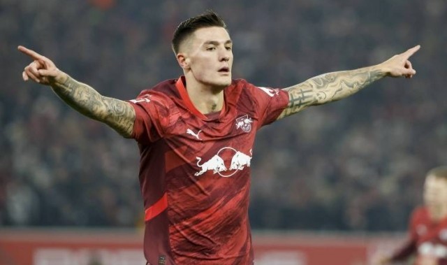 阿莫林买9号新人难题重重：曼联冗员难卖出，纽卡加入狂抢猎物