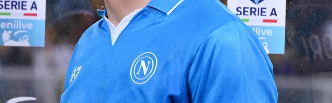 那不勒斯问鼎意甲，麦克托米奈携冠朝圣！教皇风趣回应“罗马心”，蓝军获“10号”神圣祝福？