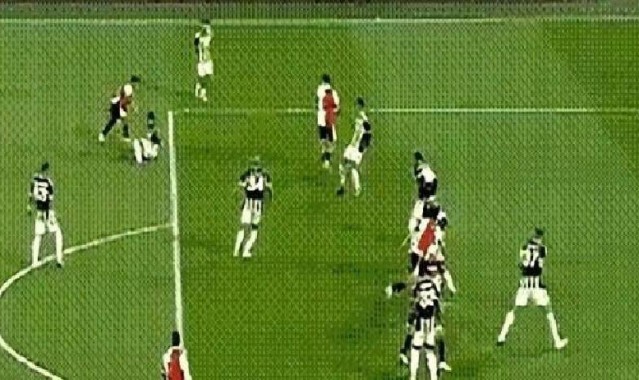 12补时输球！穆里尼奥球队欧冠首战折戟，重铸辉煌机会几何？